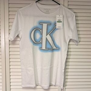 Girls Calvin Klien Tee! NWT! Sz. 14/16
